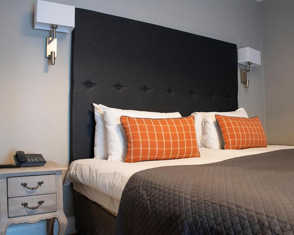Longford Arms Hotel Экстерьер фото
