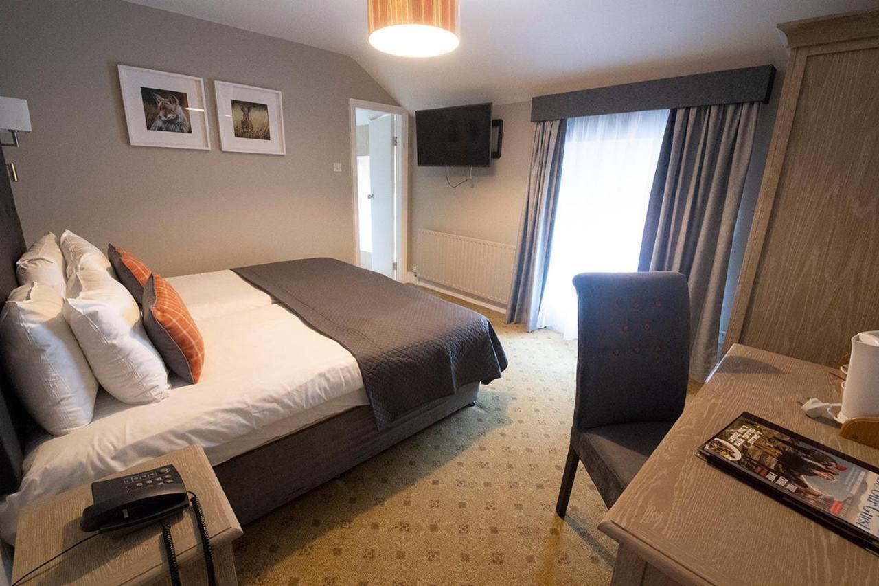 Longford Arms Hotel Экстерьер фото
